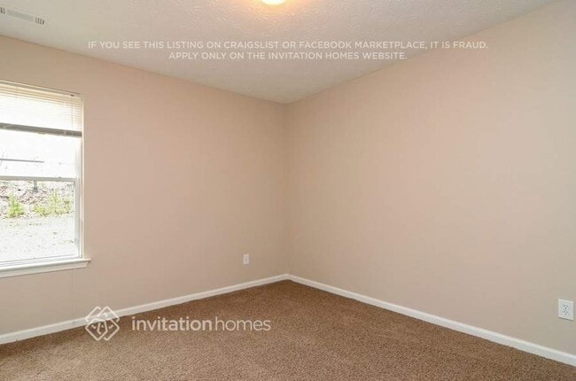Photo - 85 Dayton Way