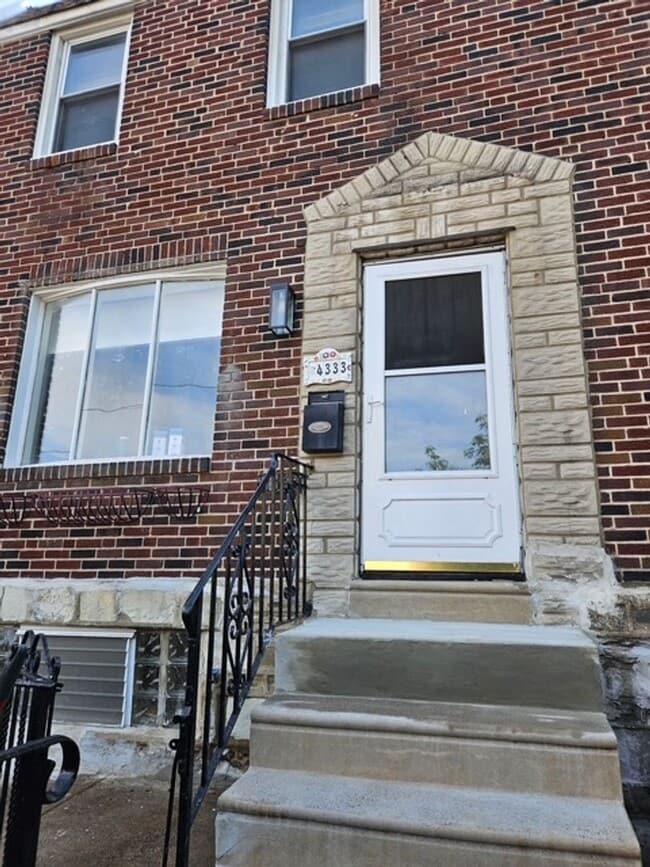 Photo - Gorgeous 3-Bedroom Townhome in Holmesburg! Available NOW!