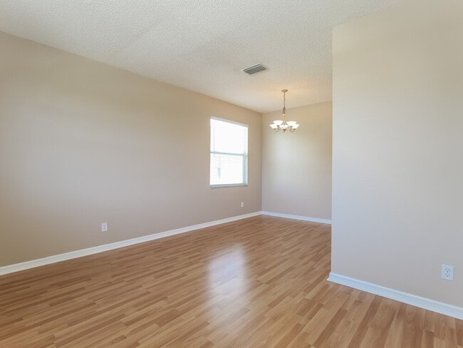 Photo - 18233 Brookpark Dr