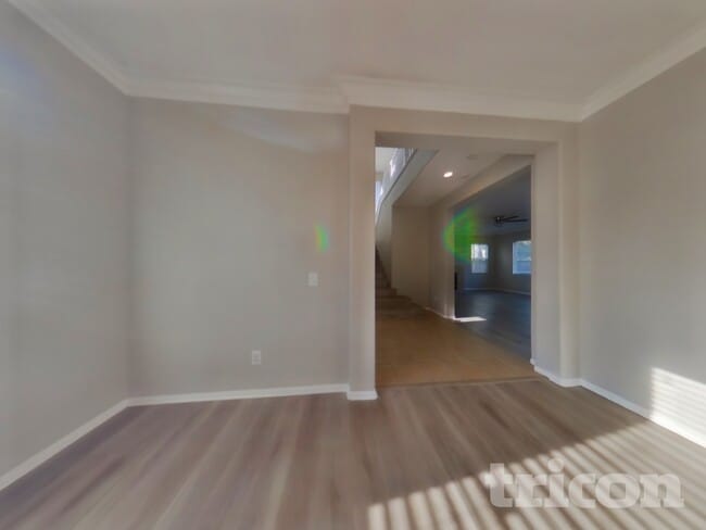 Photo - 33558 Iris Ln