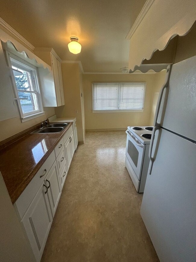 Photo - 2002 Reclamation Ave