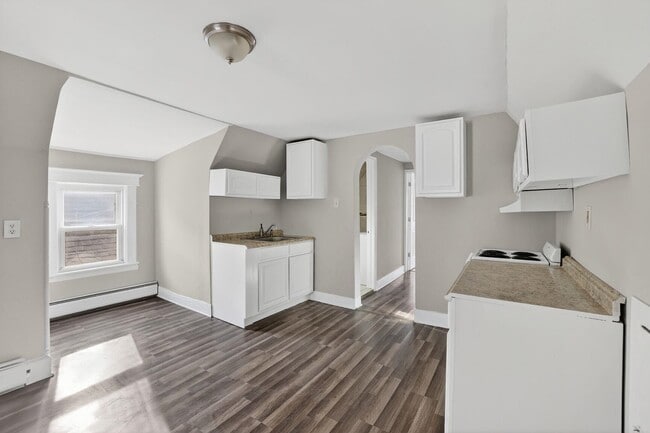 Photo - 107 Brown Pl Unit 3