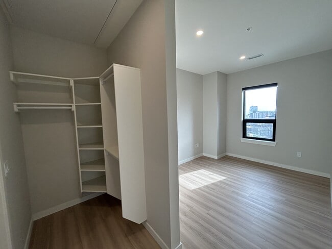 Photo - 5616-5616 South St Unit 903