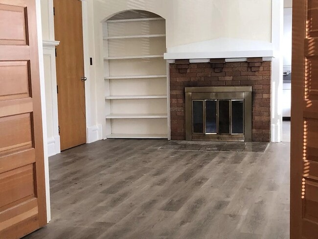 Photo - 245 W 13th Ave