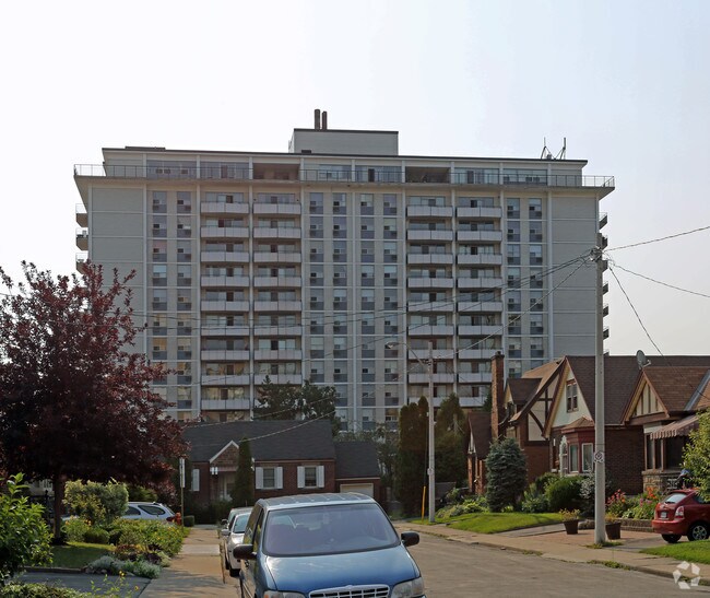 Photo - Bay 100 Apartments