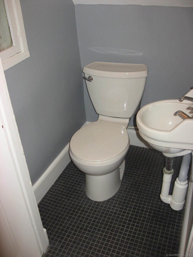 30 Tilton St Unit 3