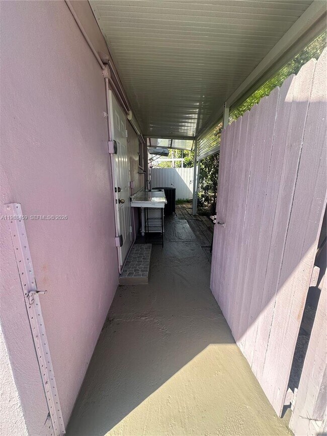 Photo - 12241 SW 188th St Unidad 0