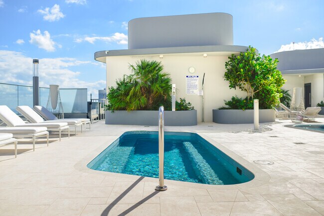 Photo - 1000 Brickell Plz Unit 3507