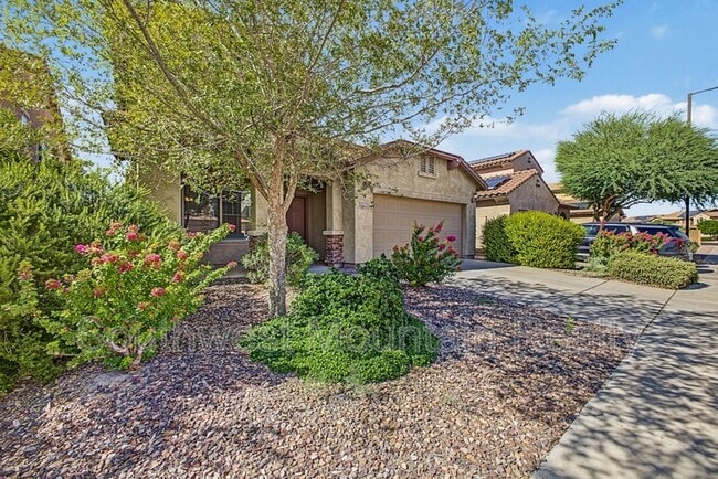 2346 N Monticello Dr