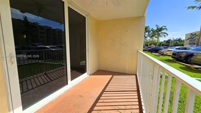 Photo - 6990 NW 186th St Unit 4-111