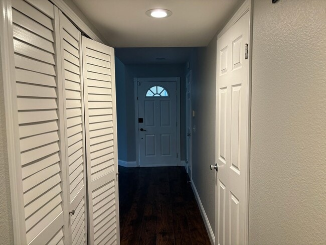 Photo - 25 Schilling Ct Unit 25 Schilling