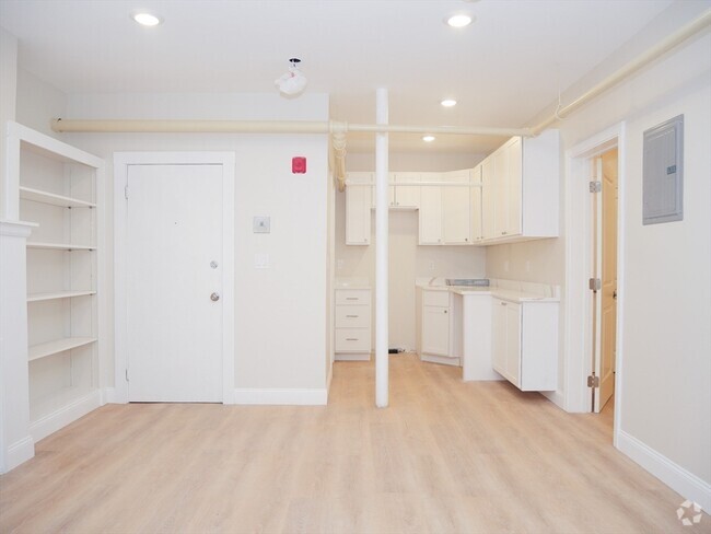 Building Photo - 6 Beals St Unit B3 Rental