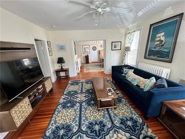 28 Calvert St Unit 1