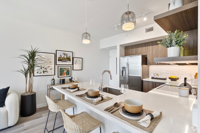 1BR, 1BA - 531 SF - Kitchen