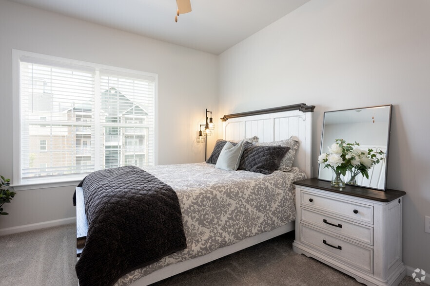2BR, 2BA - 1100SF - Second Bedroom