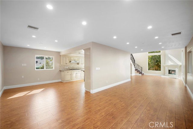 Photo - 6541 Elmo St