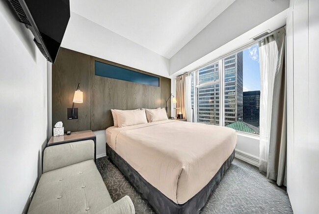 Photo - 1 King St W Unit SI ID1388909P