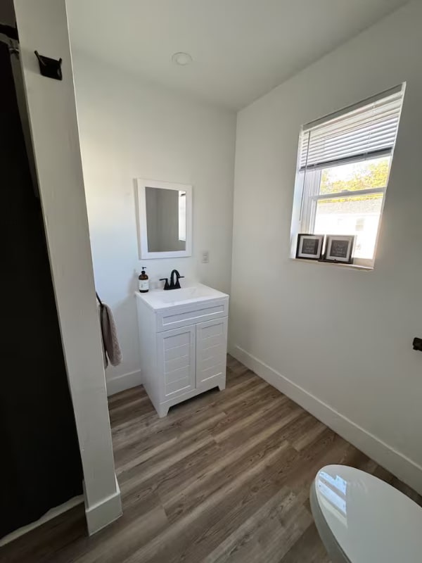 Photo - 672 Main Rd N Unidad 16