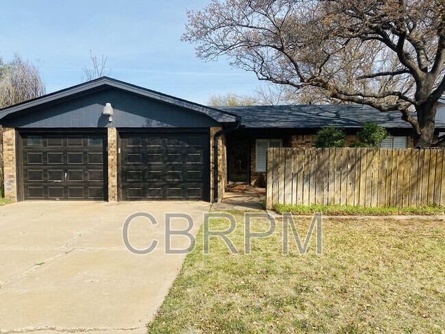 Photo - 4710 64th St