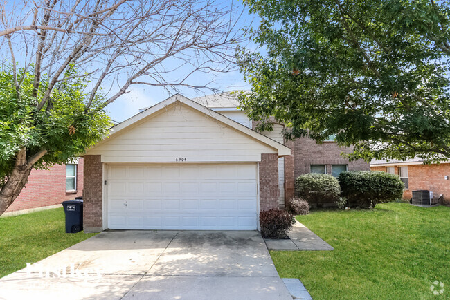 Building Photo - 6904 Meadow Way Ln Rental