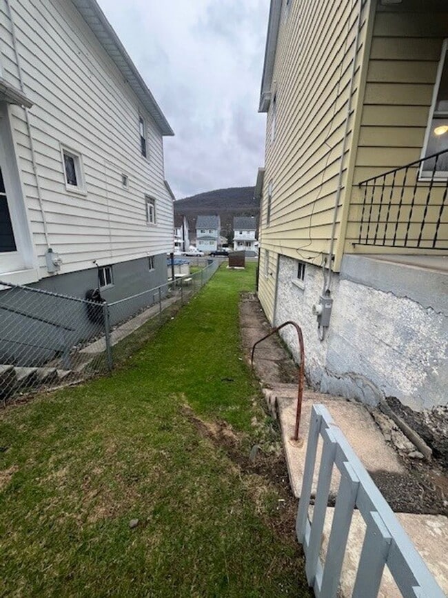 Photo - 3-4 bedroom, 2 bathroom