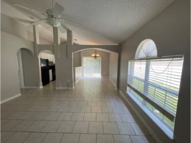Photo - 3 Bed, 2 Bath, ALL Tile Floors, Garage!
