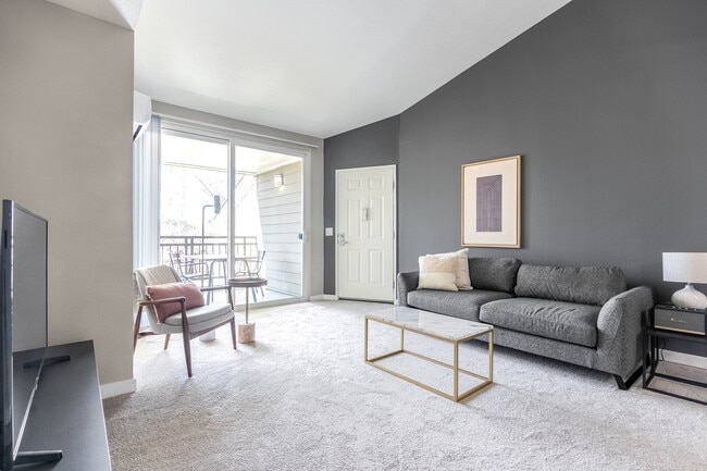 Photo - 1050 Benton St Unidad FL1-ID1979