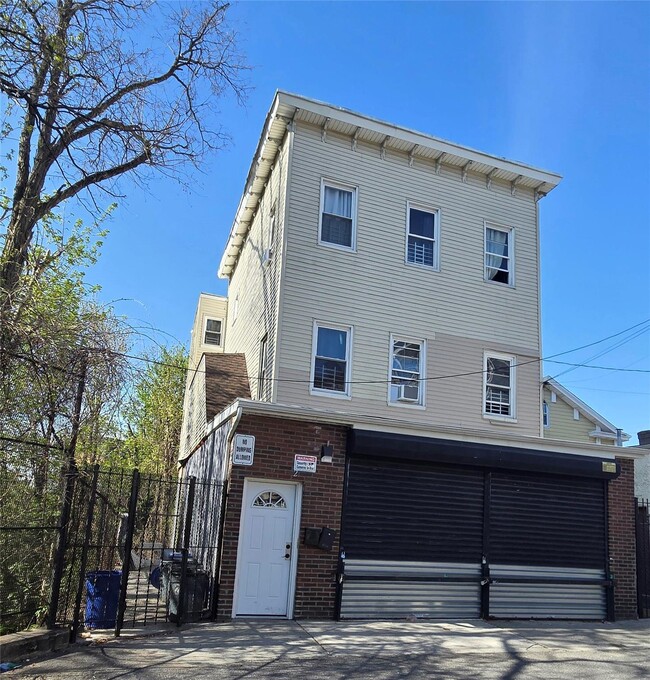 Photo - 2 Carlisle Pl Apartment Unit #1
