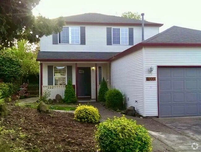 Building Photo - Beautiful 3-Bedroom House with 2.5 Bathroo...