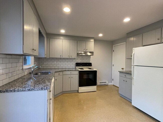 Photo - 19-21 Orient Ave Unit 21