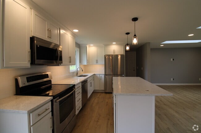 Building Photo - 5832 Fisk Rd Rental