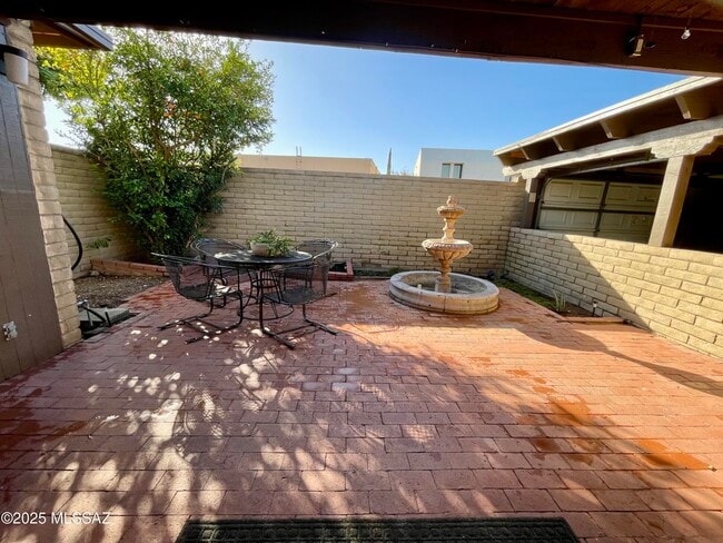 Photo - 2434 N Shade Tree Cir