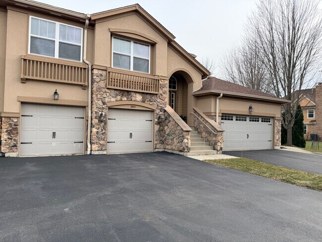 Photo - 1804 Crenshaw Cir