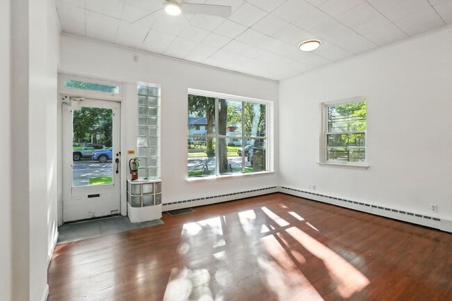 Photo - Prime Commercial Space on Minnehaha Avenue! Unit 4141