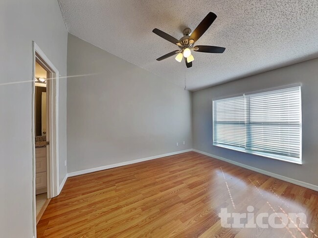 Photo - 17128 Woodcrest Way