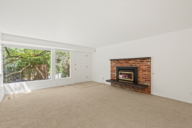 Photo - 5044 Sand Point Way NE