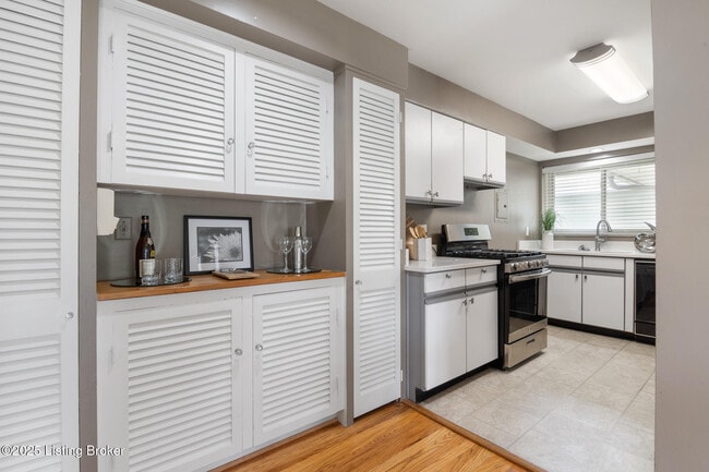 Photo - 2705 Riedling Dr