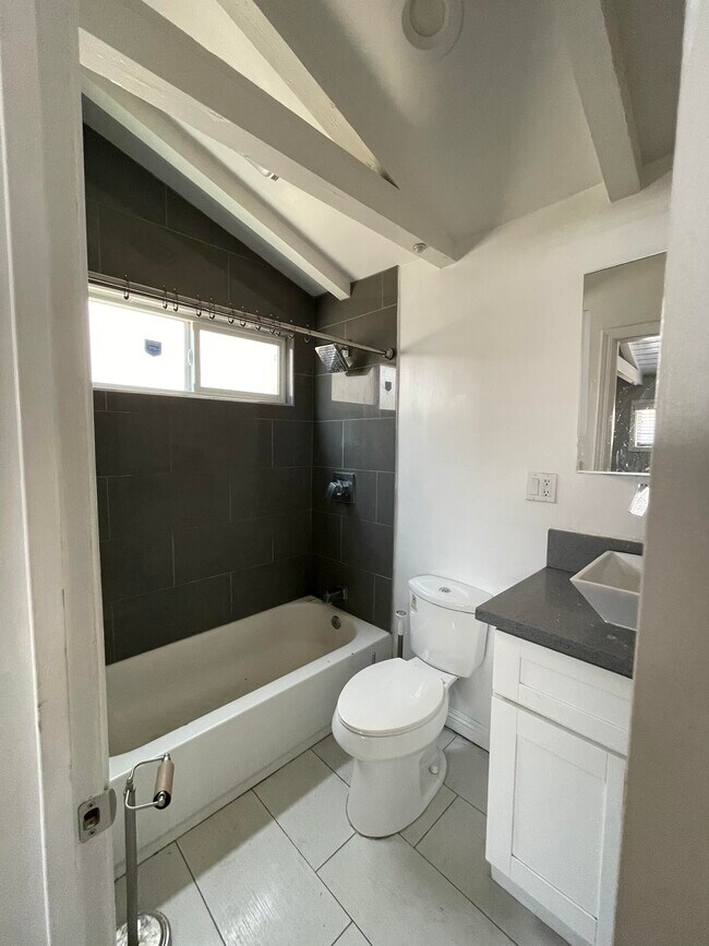 Photo - 4563 W 159th St Unit 4565