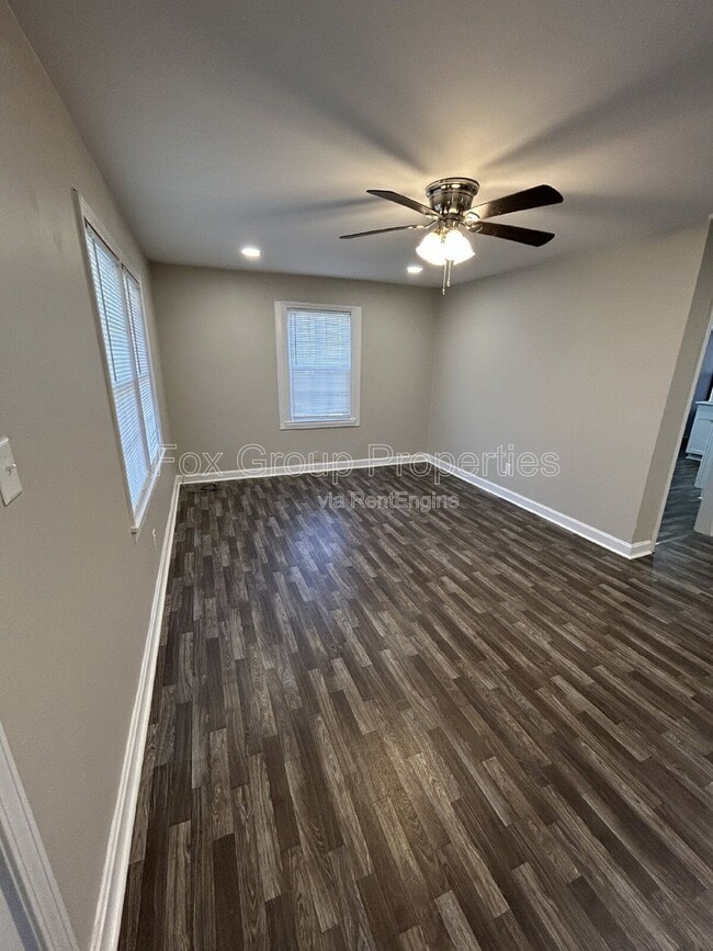 Photo - 402 S Yates St