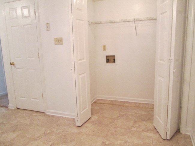 Photo - 1834 Kim Watt Dr