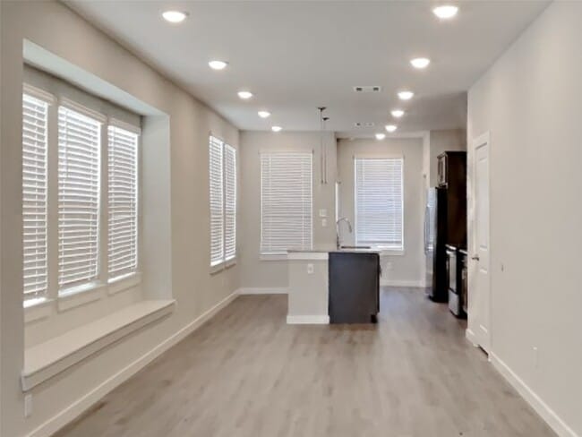 Photo - 2411 Foster Hl Rd