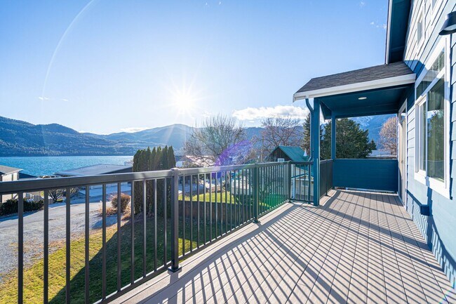 744 Wapato Way Unit A