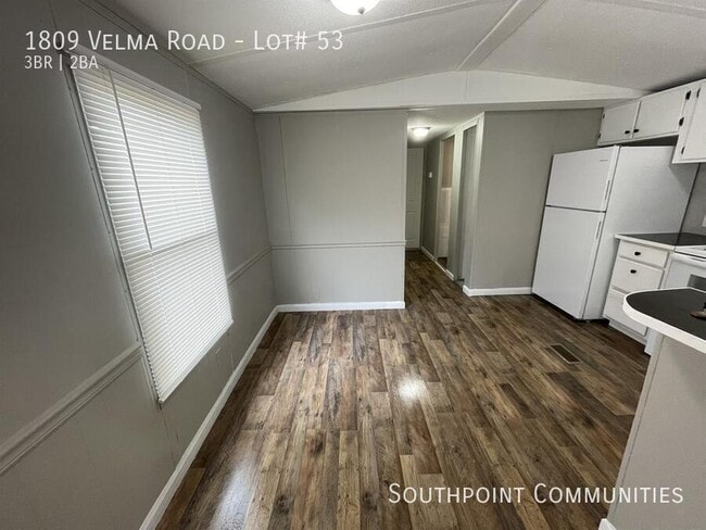 Photo - 1809 Velma Rd