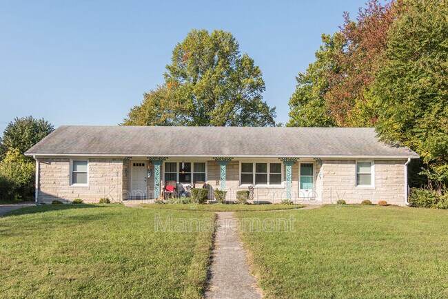 Photo - 104 Greenbriar Rd