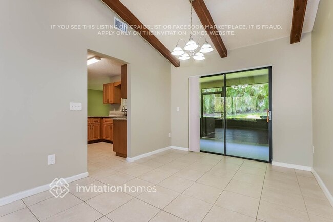 Photo - 1901 Shower Tree Way