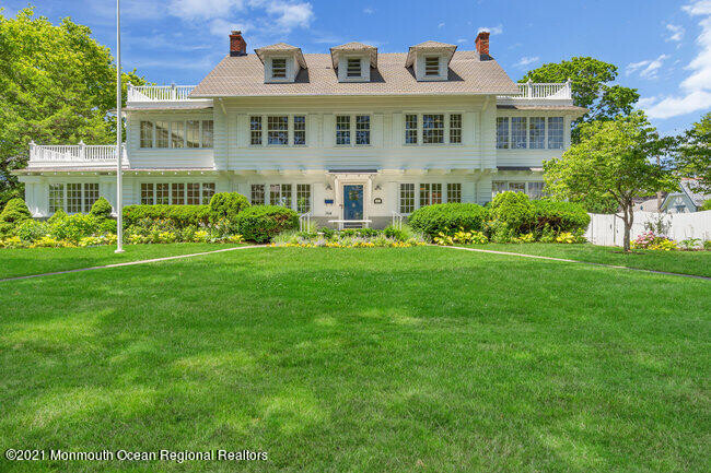 Photo - 501 3rd Ave
