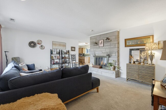 Photo - 1114 E Goldspur Dr