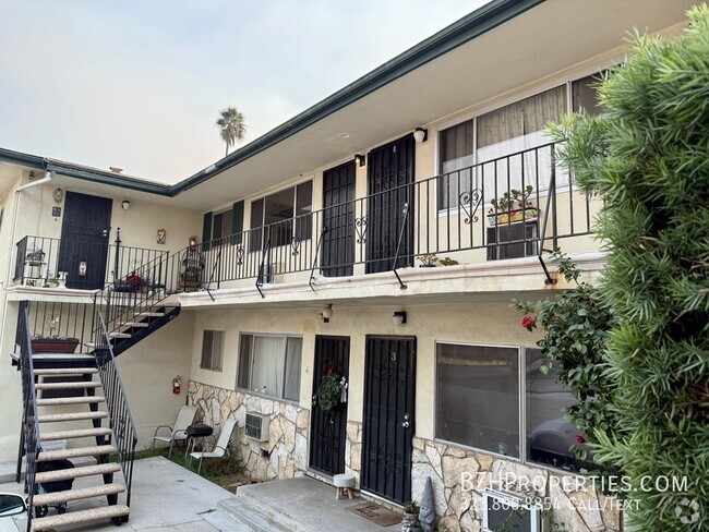 Building Photo - Charming  1Bed 1Bath In Highland Park Unit 6 Rental