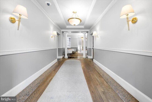 1830 17th St NW Unit 103