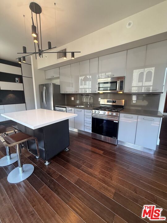460 S Spring St Unit 1011